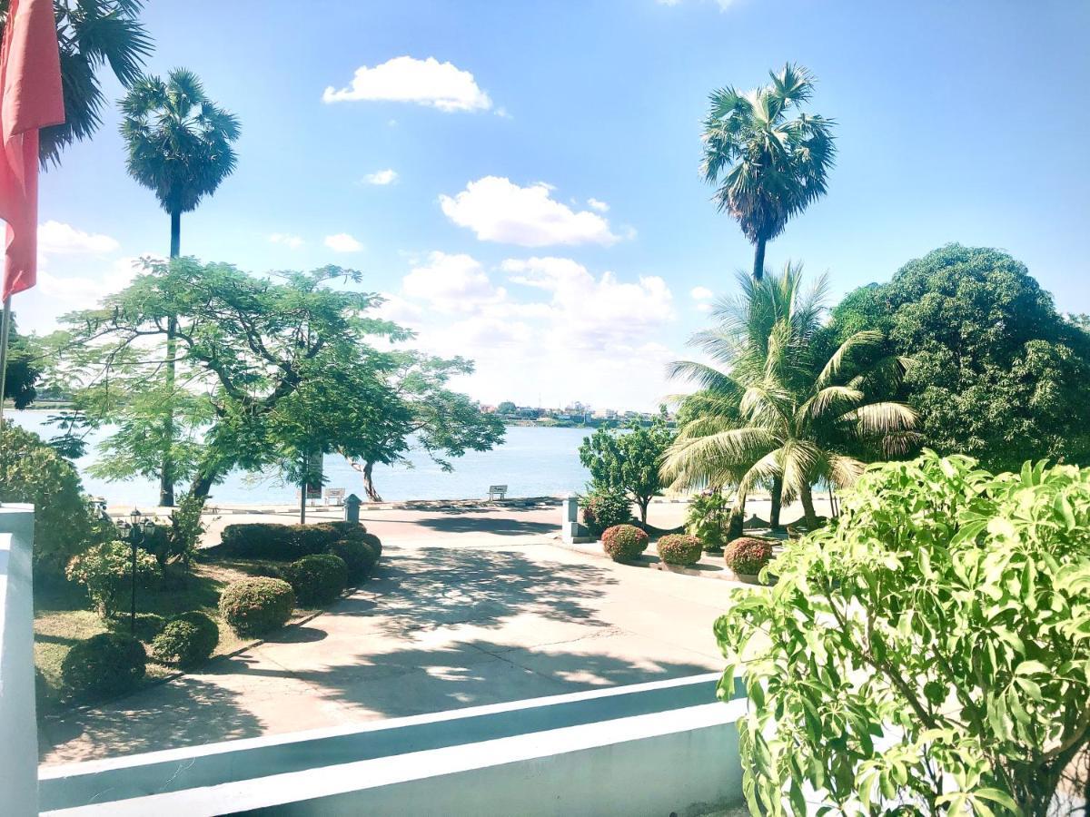Mekong Hotel Thakhek Exteriör bild